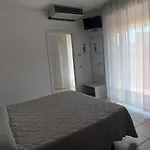 Mara Hotell 3*