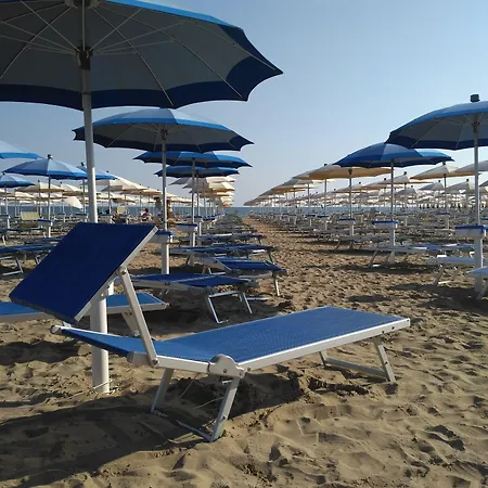 Ξενοδοχείο Mara 3*
